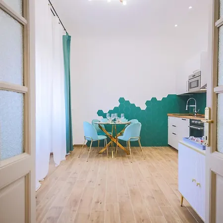 Casa Fen Palazzo Storico - Re Di Metro A - 2camere2bagni * Roma