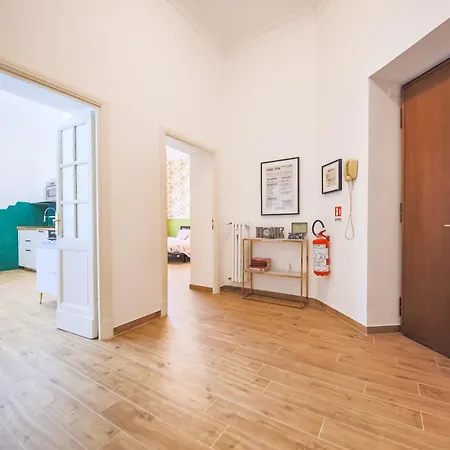 Casa Fen Palazzo Storico - Re Di Metro A - 2camere2bagni * Roma