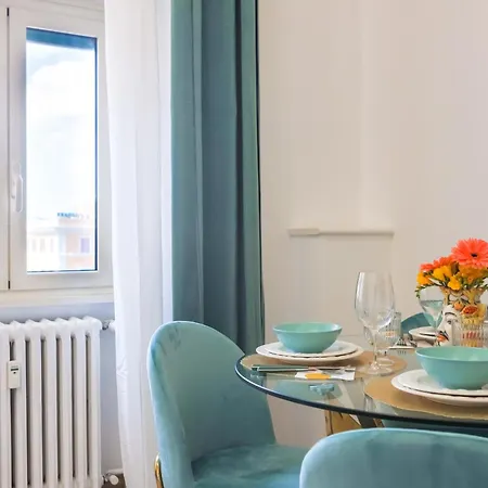 Casa Fen Palazzo Storico - Re Di Metro A - 2camere2bagni Διαμέρισμα Ρώμη